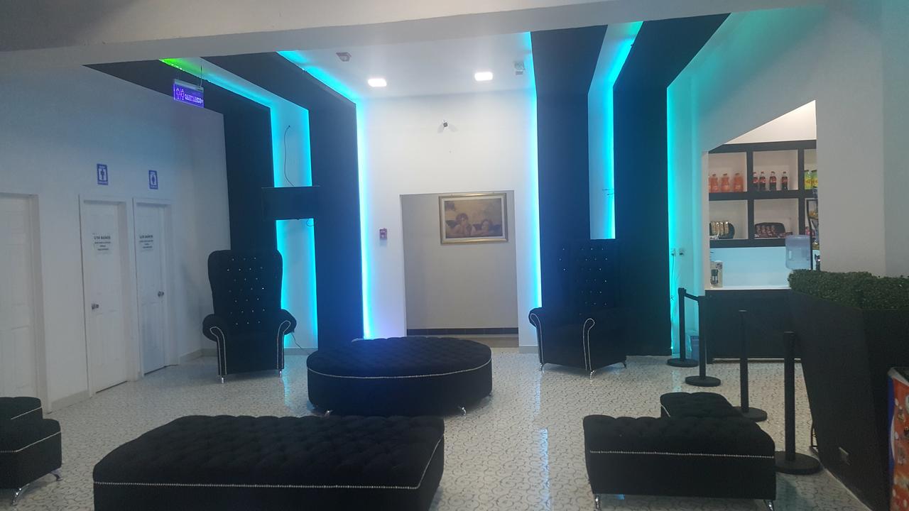 Hotel Dluxe 산 후안 데 로스 라고스 외부 사진