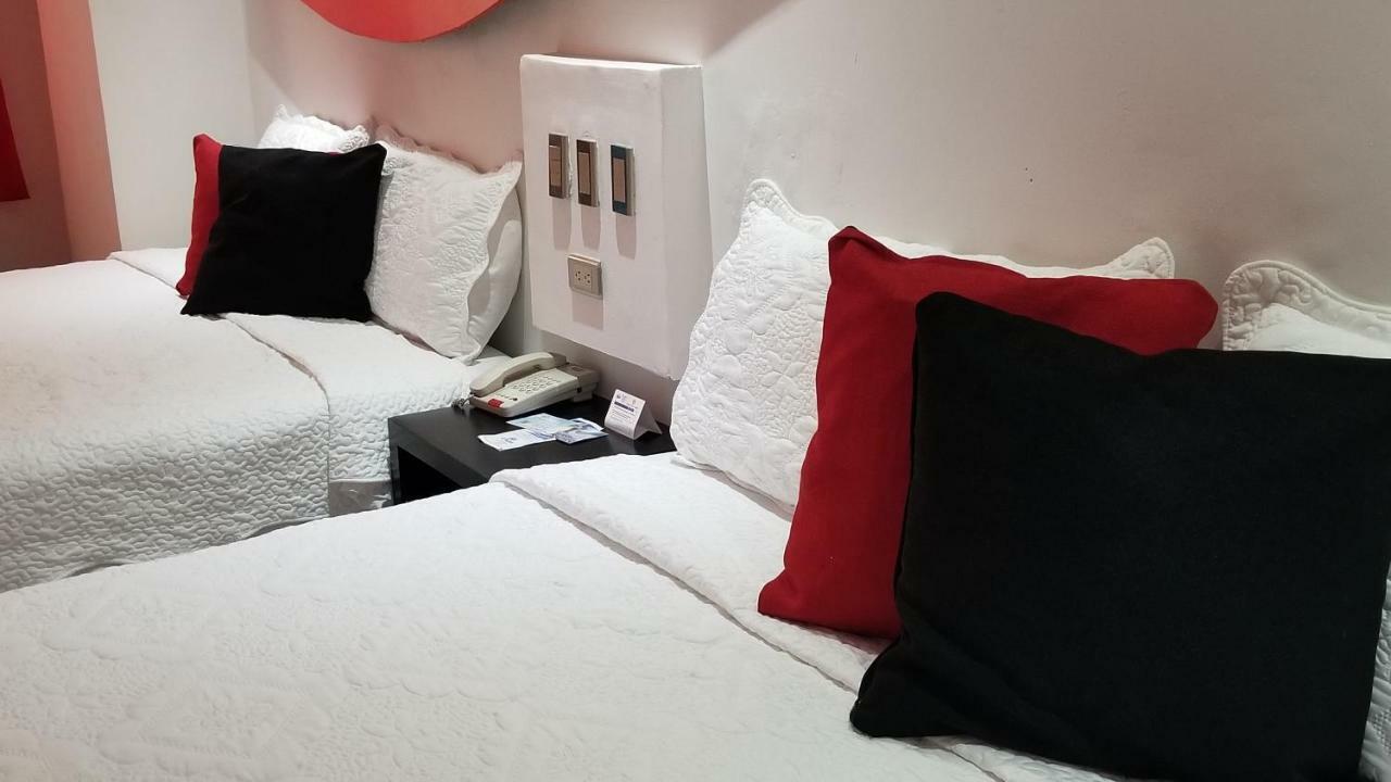 Hotel Dluxe 산 후안 데 로스 라고스 외부 사진