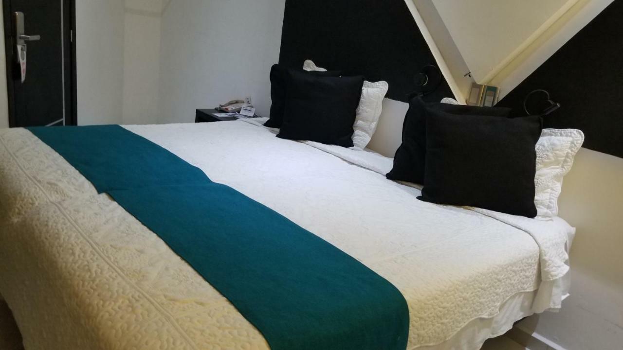 Hotel Dluxe 산 후안 데 로스 라고스 외부 사진
