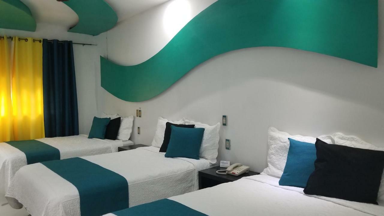 Hotel Dluxe 산 후안 데 로스 라고스 외부 사진
