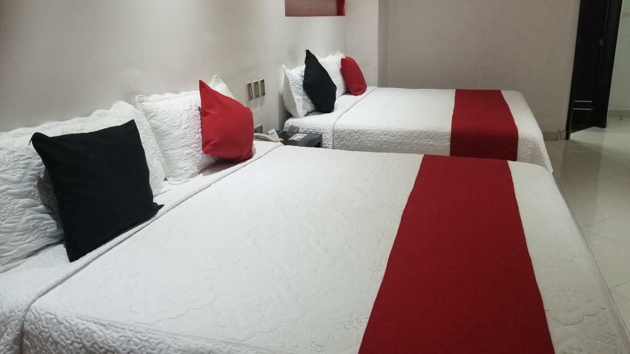 Hotel Dluxe 산 후안 데 로스 라고스 외부 사진