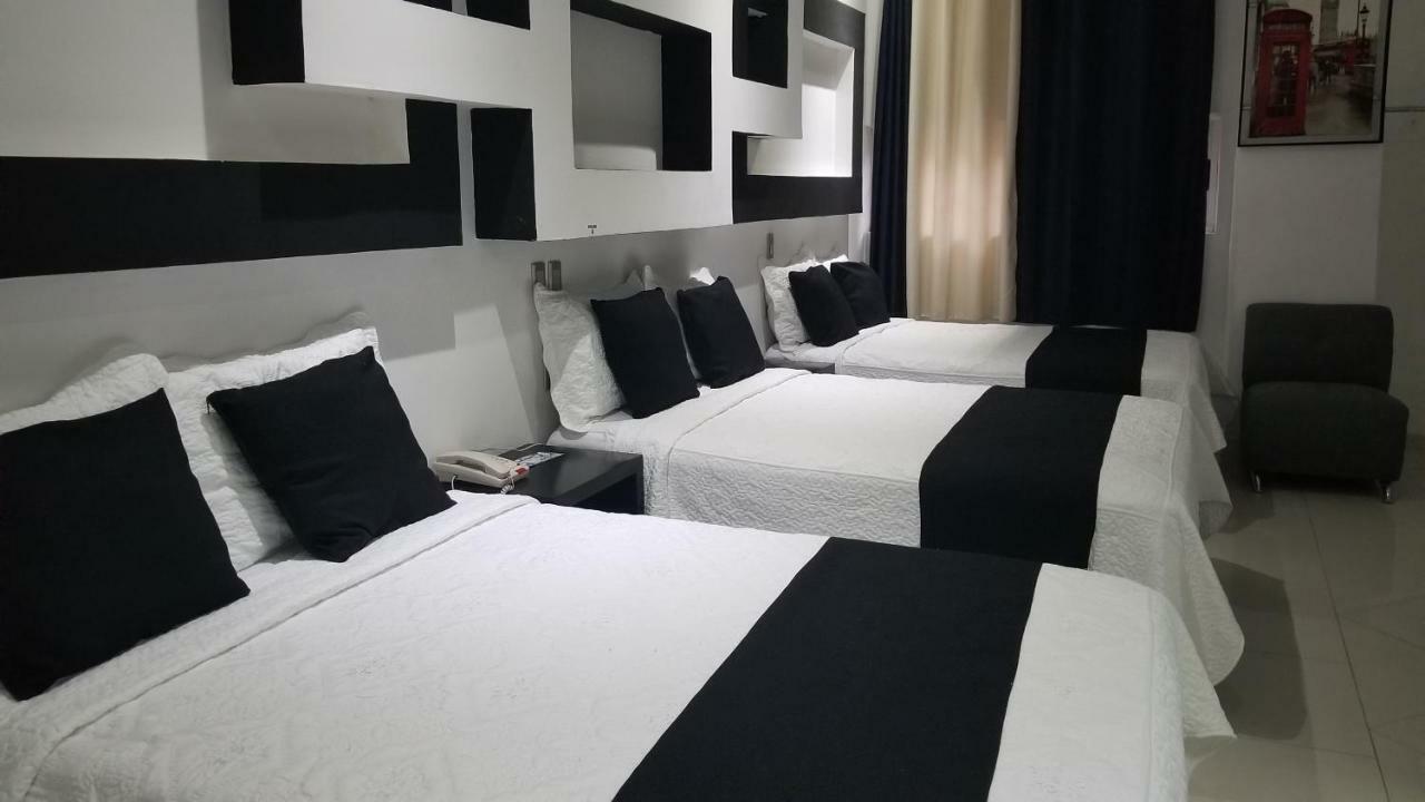Hotel Dluxe 산 후안 데 로스 라고스 외부 사진