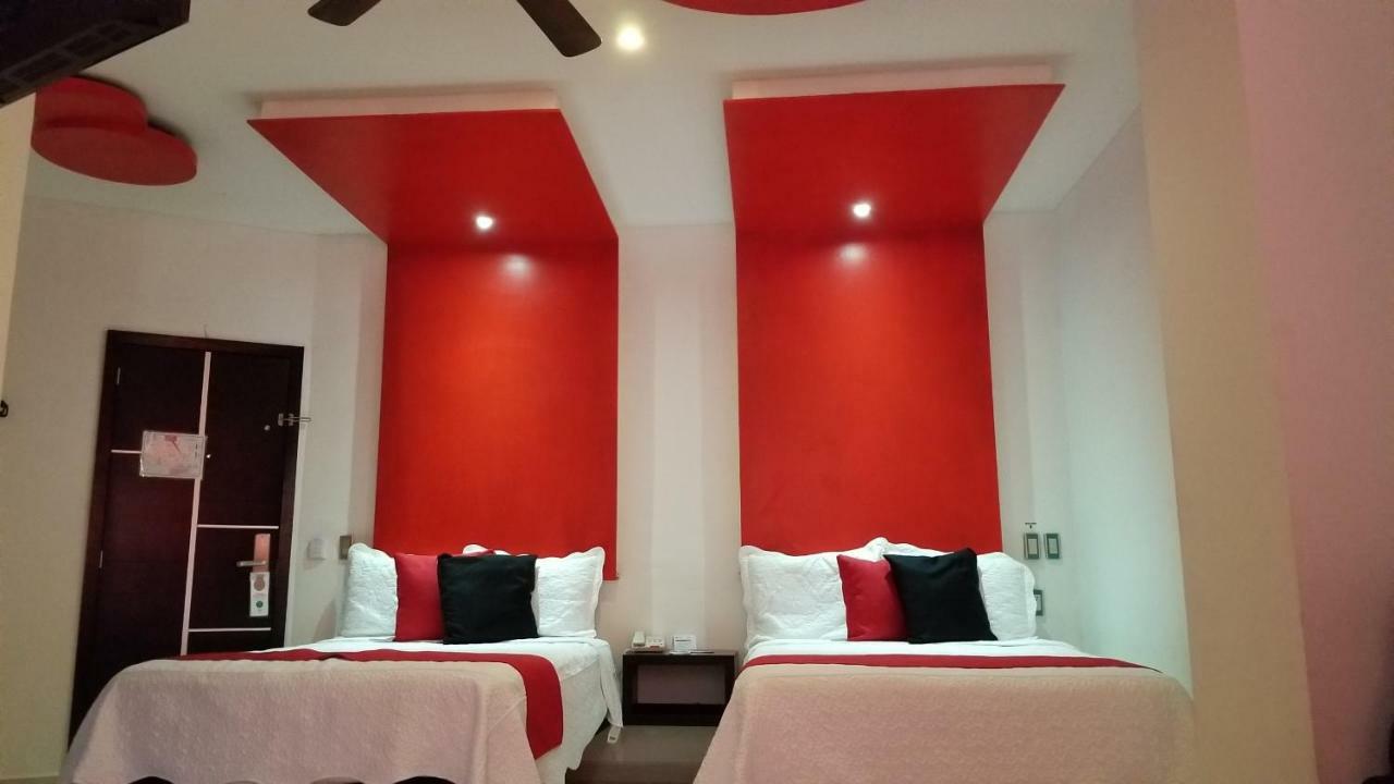 Hotel Dluxe 산 후안 데 로스 라고스 외부 사진